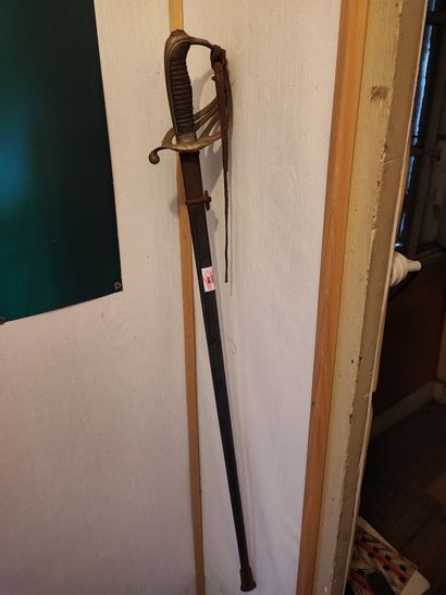 Sabre d'officier 
Troisième République 
Usures...