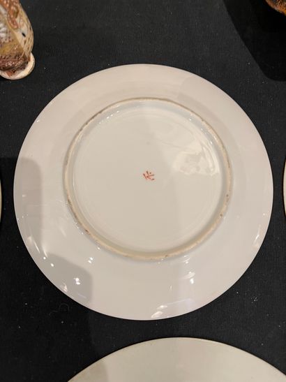Lot of porcelain in the taste of China and...