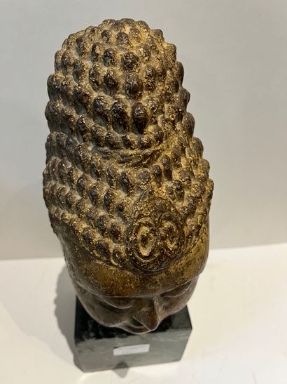 CHINA
Stone Buddha head, green marble base
Modern...