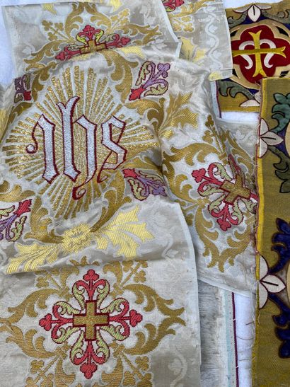 9 Set of disassembled chasuble elements:...