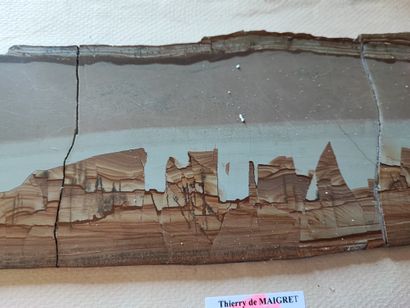 Plaque de paésine (accidentée) encadrée
