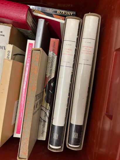 Two cases of art books, including Art of...