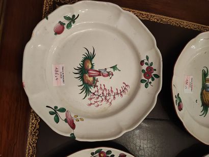 Strasbourg et Lunéville. Lot de quatre assiettes...