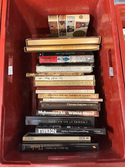 Two cases of art volumes including ecole...