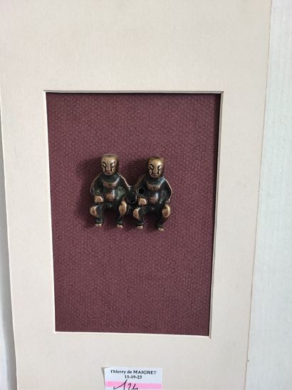 Encadrés dans le goût japonais avec décor...
