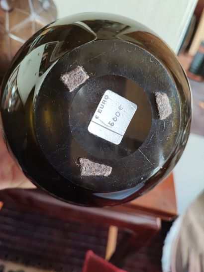 Deux vases vers 1925, dont l'un signé LEGRAS...