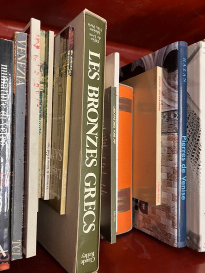 Two cases of art books including French faïence,...