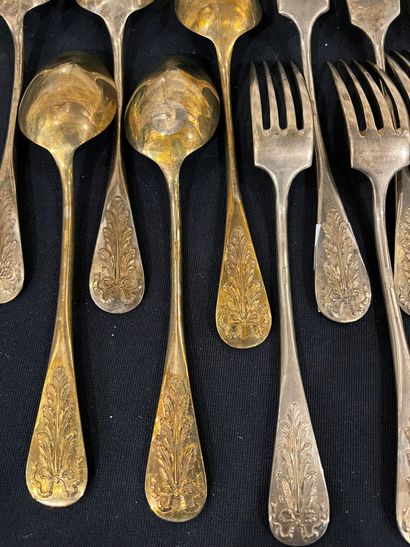 Set of silver-plated tableware with knot...