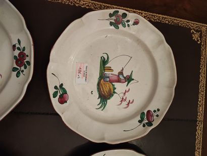 Strasbourg et Lunéville. Lot de quatre assiettes...