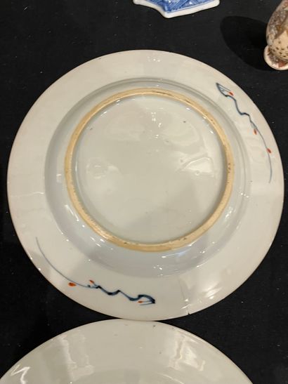 Lot of porcelain in the taste of China and...