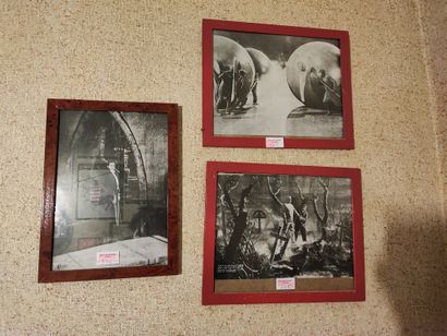 Lot of about 10 reproductions and photographs...