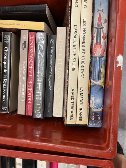 Two cases of art books, including Dali, Delacroix,...