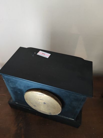 Pendule borne 
Vers 1900
Ref 279