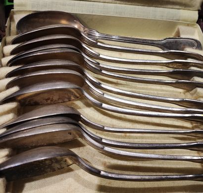 Partie de ménagère en métal argenté modèle...