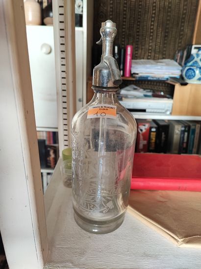 A set of decanters, siphons, glasses (two...