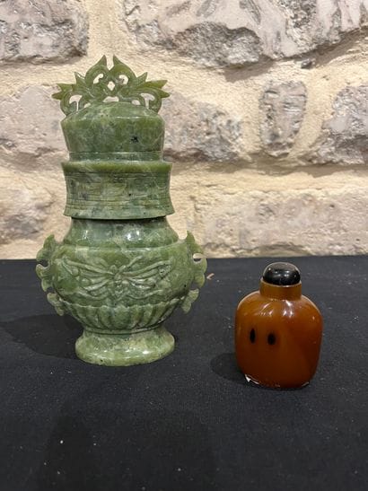 CHINA
Covered jadeiter vase with butterfly...