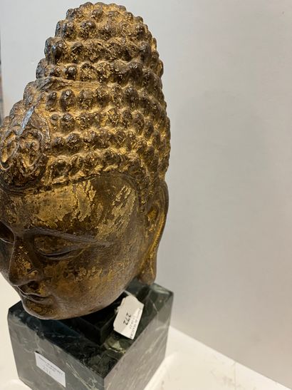 CHINA
Stone Buddha head, green marble base
Modern...