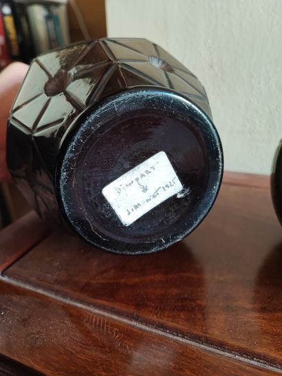 Deux vases vers 1925, dont l'un signé LEGRAS...