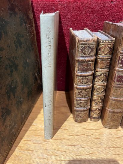 Lot of 8 18th-century and early volumes,...