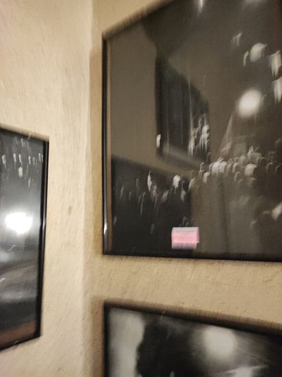 Lot of about 10 reproductions and photographs...