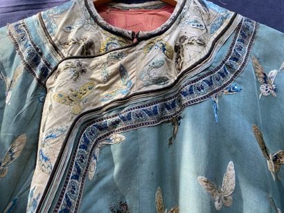 A Ladies' jacket in verdigris silk embroidered...