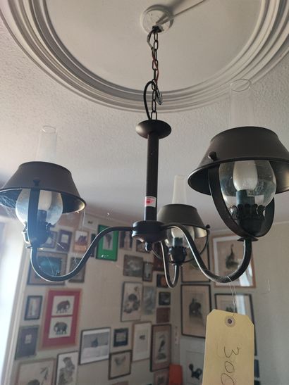 Three-light sheet metal chandelier 
H: 34...