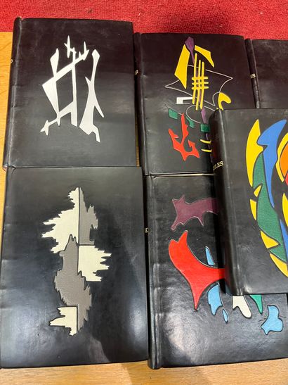 Series of 9 modern bindings. Stock collection....