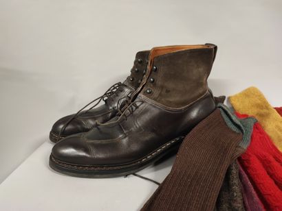 Lot including: 9 pairs of socks in various...