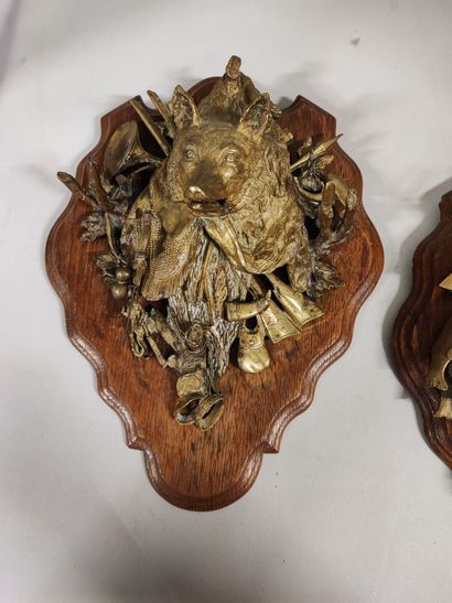 Paire d'écussons allégorique en bronze sur...