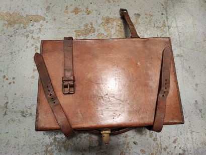 Five-compartment leather cartridge case,...