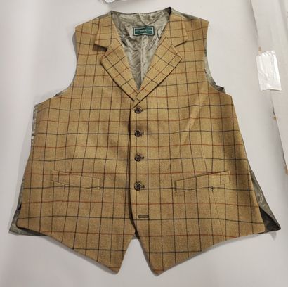 Set of 3 men's vests including: -HOLLAND...