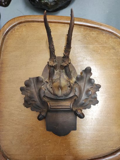 Paire d'écussons allégorique en bronze sur...