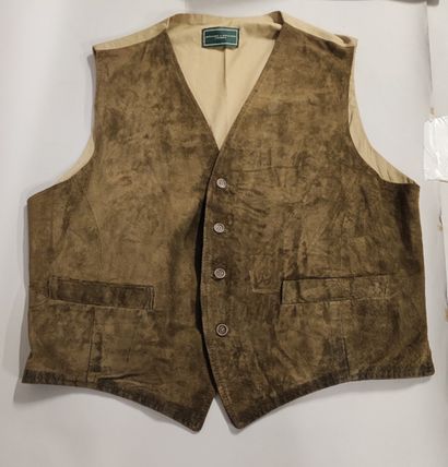 Set of 3 men's vests including: -HOLLAND...