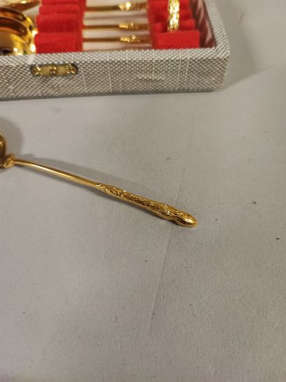 Six gilded metal coffee spoons with doe foot...