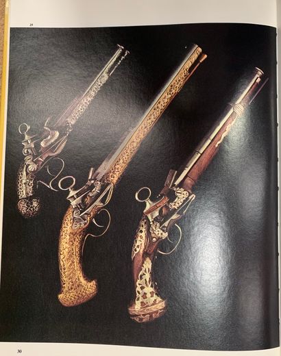 Dominique VENNER. History of hunting weapons....