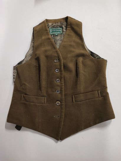 Set of 3 vests including: -HOLLAND & HOLLAND...