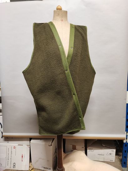 Set of 4 coats, two sleeveless, khaki and...