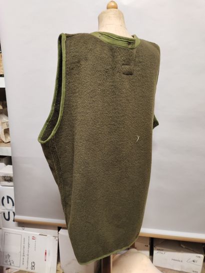 Set of 4 coats, two sleeveless, khaki and...