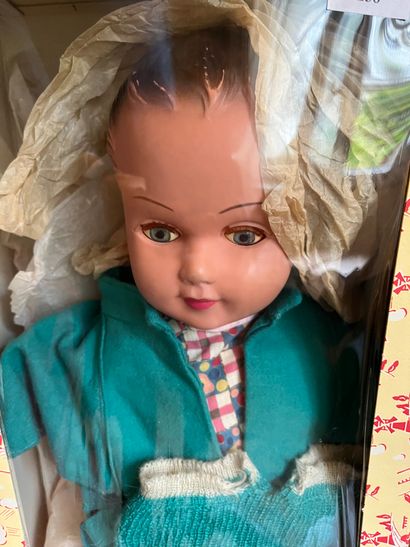 Nani doll in box
Wear and minor accident...