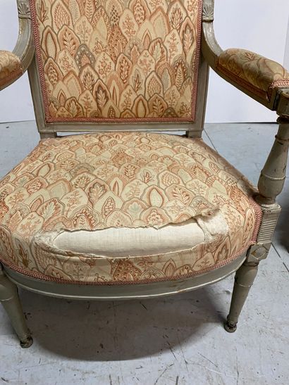 Bergère and armchair in grey lacquered wood....
