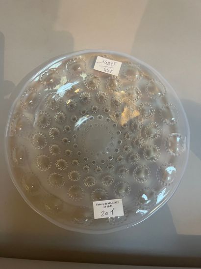 Lalique France set
two bowls (diam: 26 and...