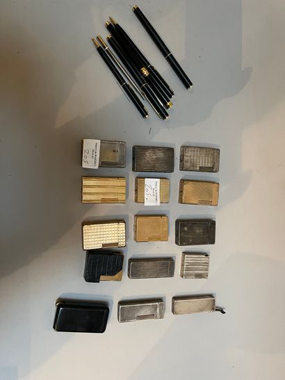 Lot of ten Dupont lighters in gilded or silvered...