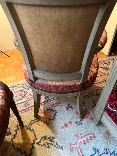 Set of three seats: bergère, medallion armchair,...