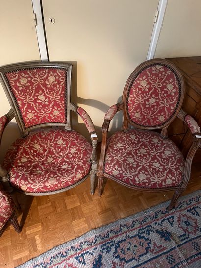 Set of three seats: bergère, medallion armchair,...