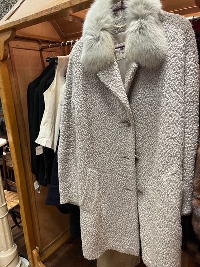 Set of coats 
Sold as is