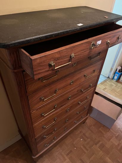 Semainier in walnut
19th century
H: 146 -...