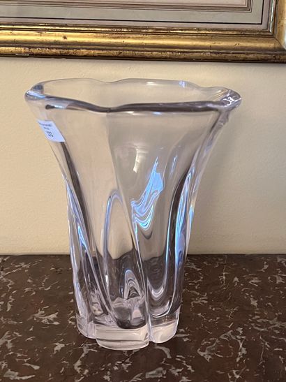 DAUM
Flared-neck crystal vase
H : 25 cm ...