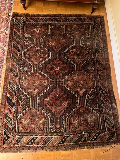 CAUCASE
Two carpets with diamond-shaped medallions
A...