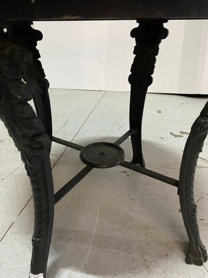 Coffee table in cast iron or black lacquered...