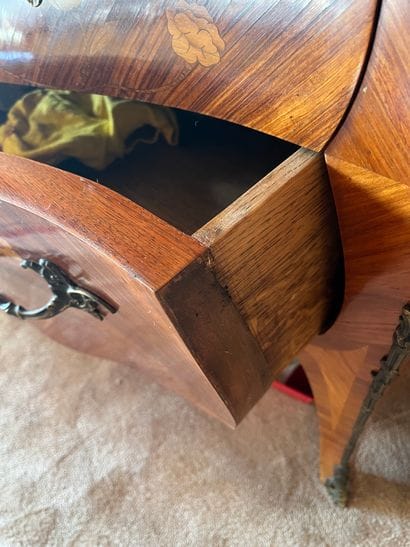 Veneered chest of drawers with two drawers,...